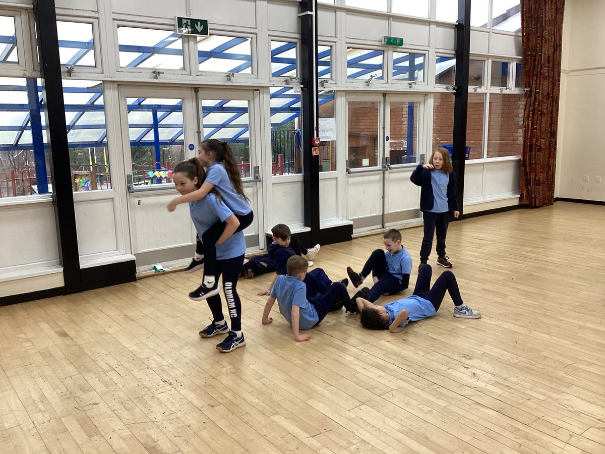 St Joseph's RC Shaw tweet media