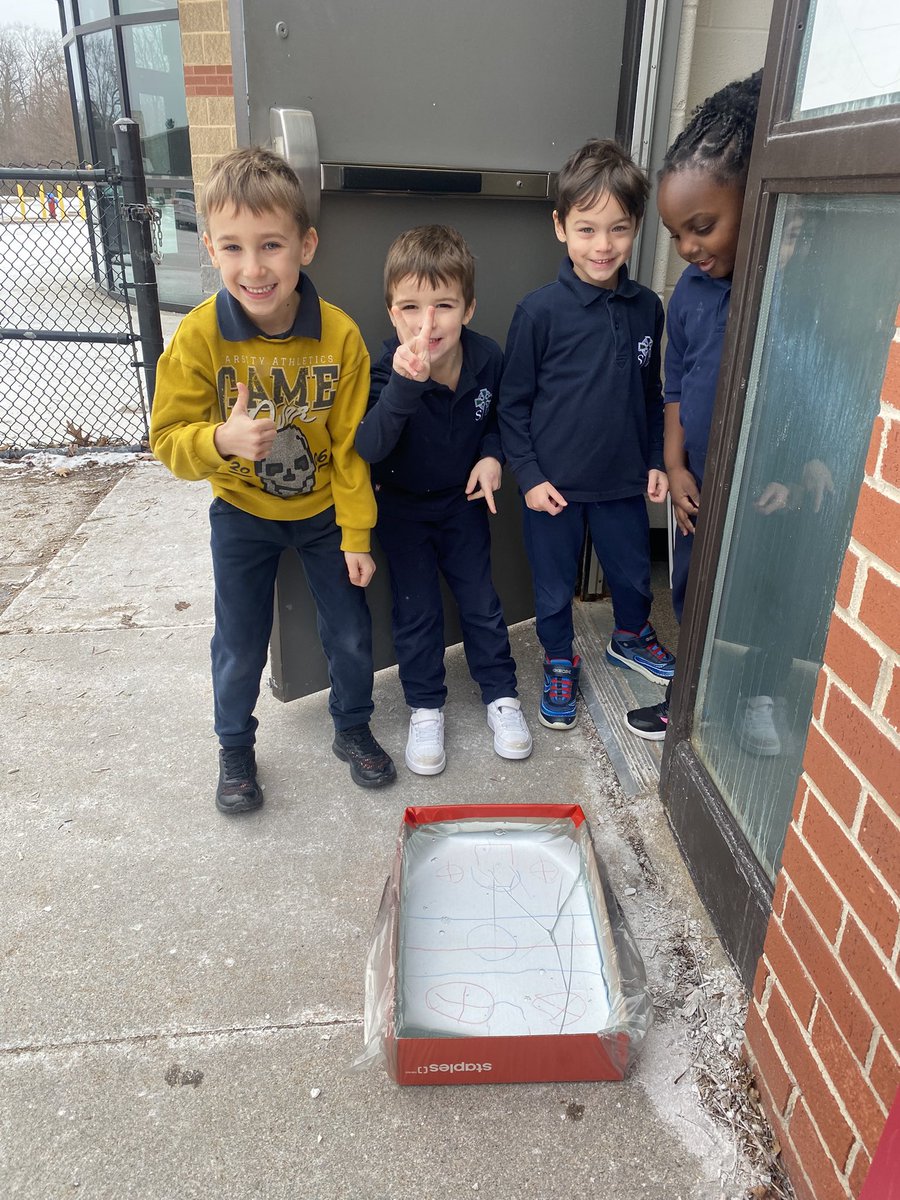 mrs_hantz's tweet photo. After reading a book about outdoor rinks, our friends were very excited to make their own. “We need a frame and something to hold the water!”  We collected materials, designed a rink and did our best. “ I think it will be slushy water at home time”. @mrs_mcnish https://t.co/0LDlwBnFWR