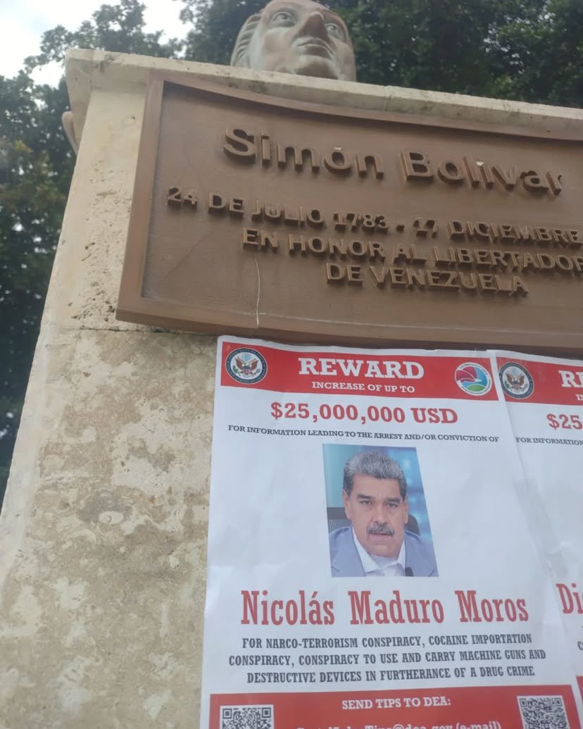 MundoConVzla's tweet photo. Maduro debe entregar el poder y dar paso a una transición ordenada, para que pueda gobernar la persona que los venezolanos eligieron a través de los votos el 28J. 

📍Punta Cana, República Dominicana 🇩🇴 

#MaduroCriminal. https://t.co/J8Id5pGPaO