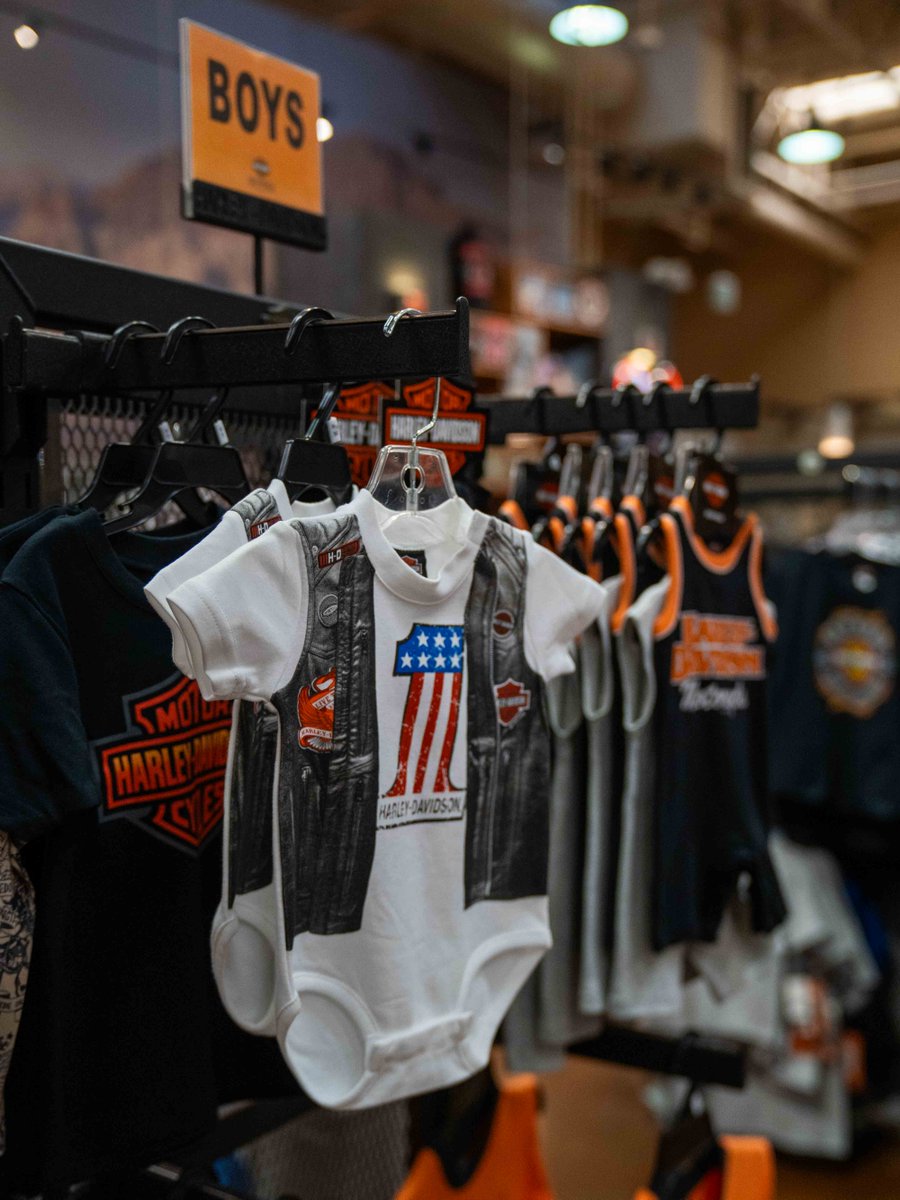redrockharley's tweet photo. 🏍️🧡 Stop by our MotorClothes Department to check out our adorable collection for toddlers and kids. Whether it’s for your son, daughter, grandson, or granddaughter, we love helping you share your Harley passion with the next generation. 🖤🔥 #HarleyFamily #HarleyStyle https://t.co/YOicy9Wsjp