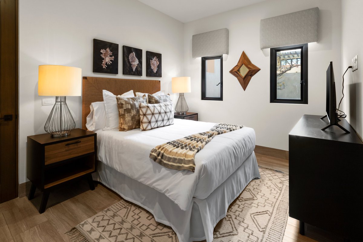 #LISTING Pueblito 642 🏡

2 Beds &amp; 2.5 Baths
Terrace, 1 parking spot and access to world class amenities in Quivira Los Cabos
Financing Available
Gated Community
Delivery June 2025
$525,740 USD

📩 info@discovering-mexico.com

#realestate #loscabos #quivira #quiviraloscabos