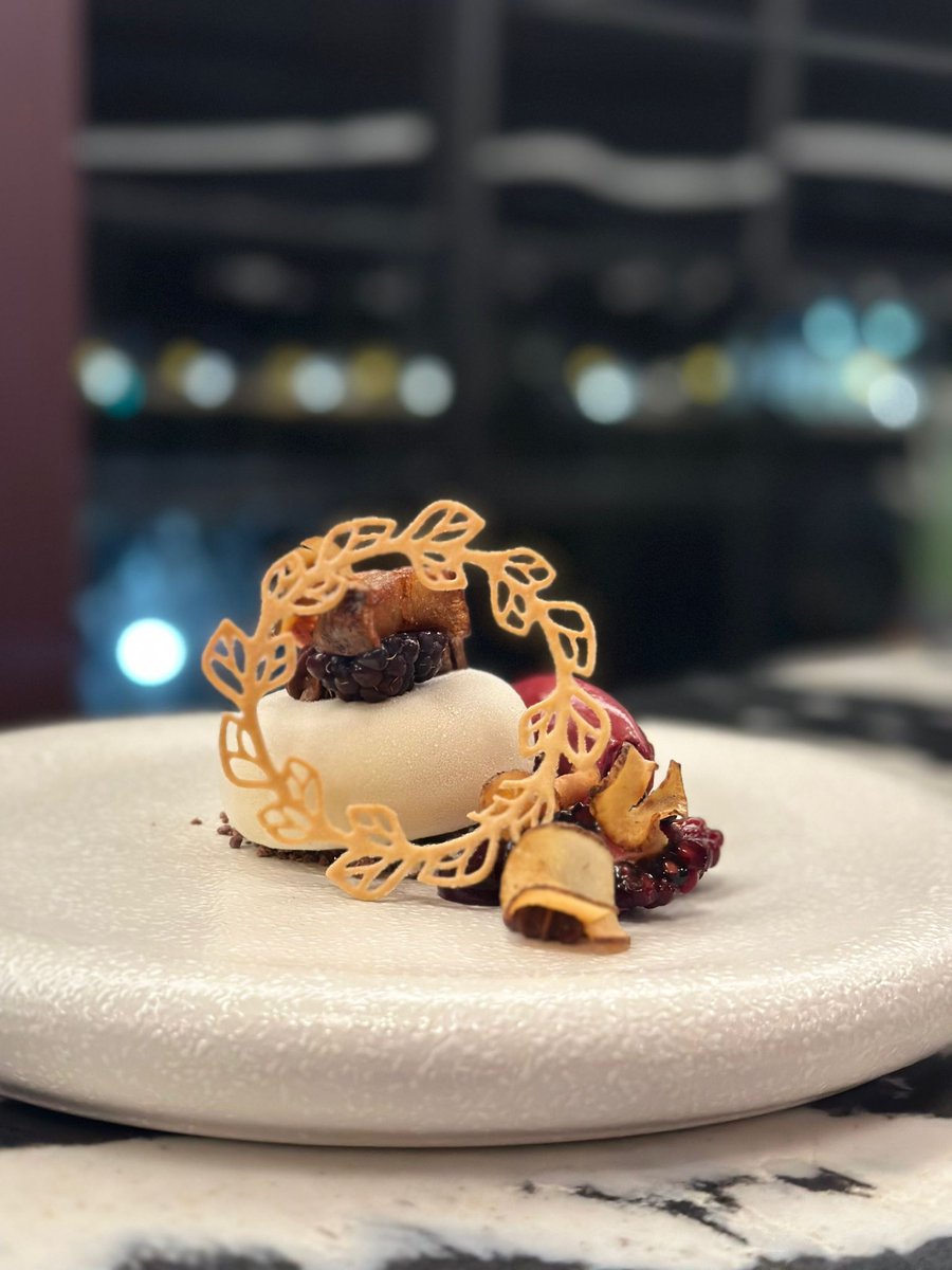 EtchFood's tweet image. TUESDAY 28 JANUARY | 7PM

An exclusive one-night-only experience! Join us for a 7-course tasting menu created by our Guest Chef Sam Large &amp;amp; @stevenXedwards

📍 Limited seats available – Please click the link below to book 👇

sevenrooms.com/experiences/et…