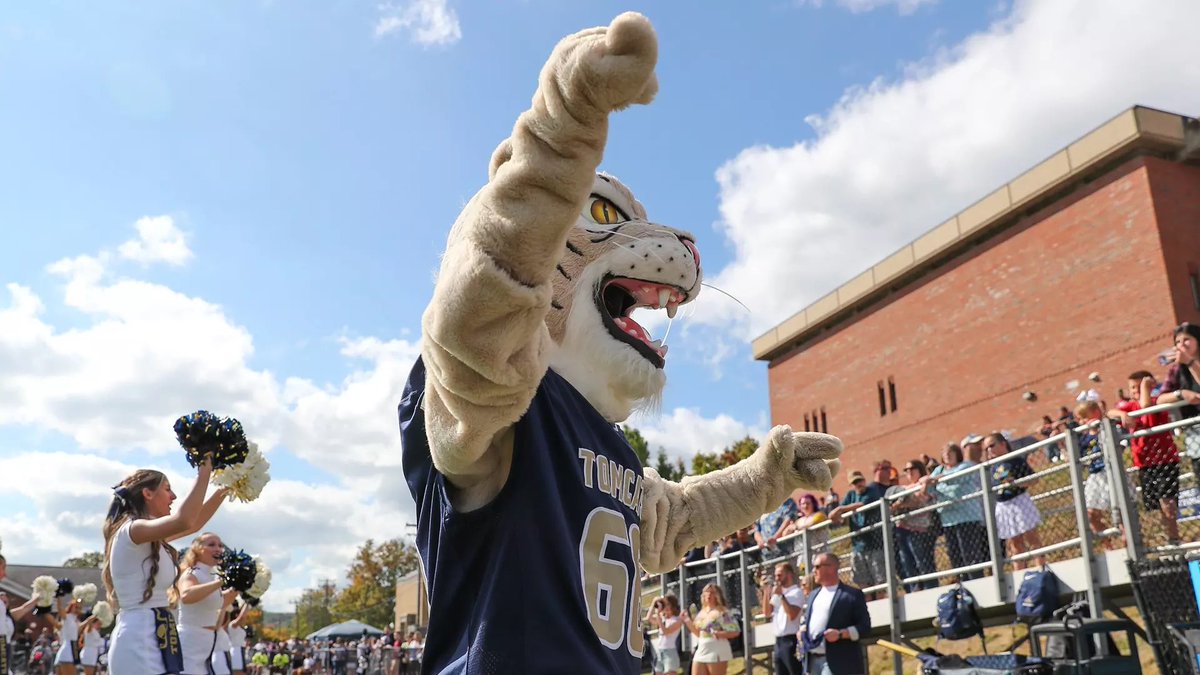 Khalid Schoolfield (@khaa42) on Twitter photo #AGTG Blessed to receive a offer from @Thiel_Football ⚪️🔵 <a href="/DonnyPattison5/">Coach Pattison</a>
<a href="/delmar_football/">Delmar football</a> <a href="/CoachPres/">Coach Alan Preston</a> #AGTG Blessed to receive a offer from @Thiel_Football ⚪️🔵 <a href="/DonnyPattison5/">Coach Pattison</a>
<a href="/delmar_football/">Delmar football</a> <a href="/CoachPres/">Coach Alan Preston</a>
