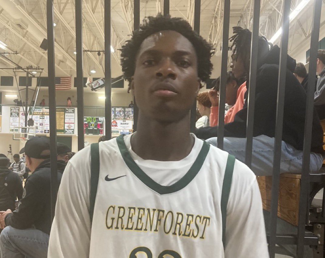 Senior forward Daniel Damarola continues his consistent senior season. He finished with a game-high 20 points in a win over Decatur. He is locked in as reliable scorer in the pivot.

STORY:

ontheradarhoops.com/otr-hoops-play…