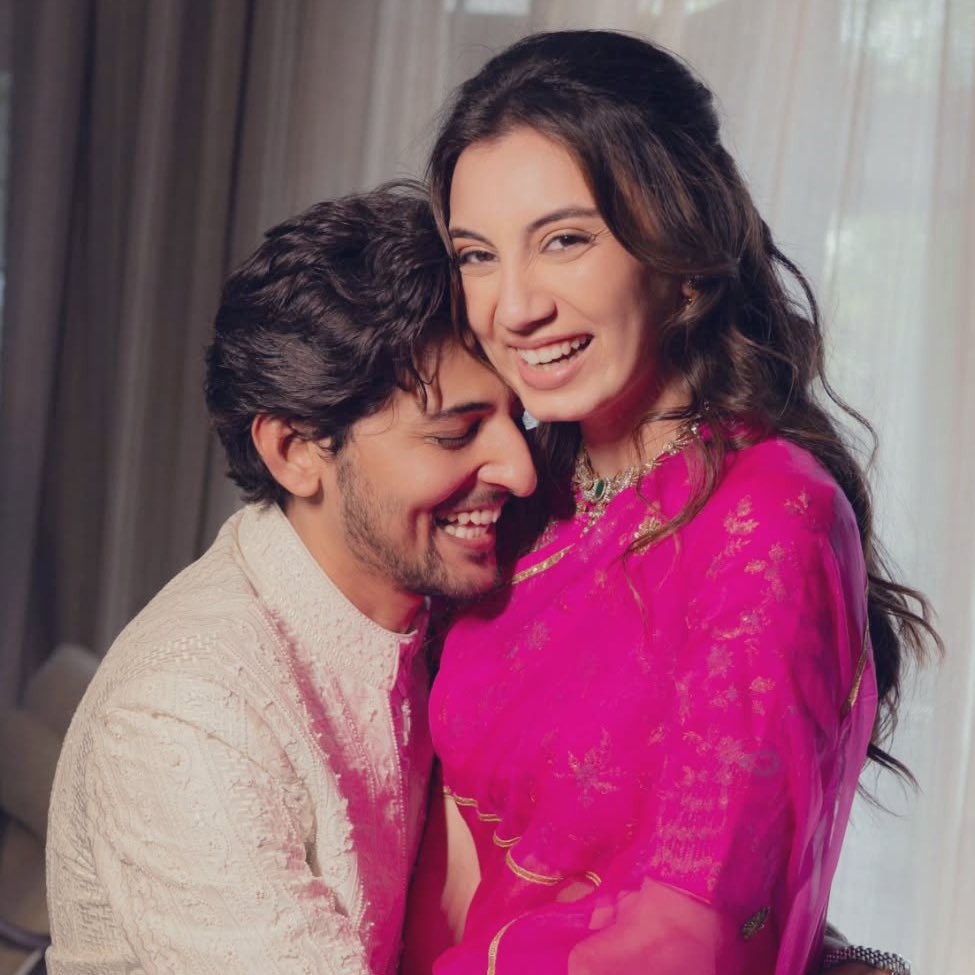 pyaariMehakuDZ's tweet photo. pyaar aesa karo ki features bhi same to same lagne lage 🥹 https://t.co/42Oq5EwCe5