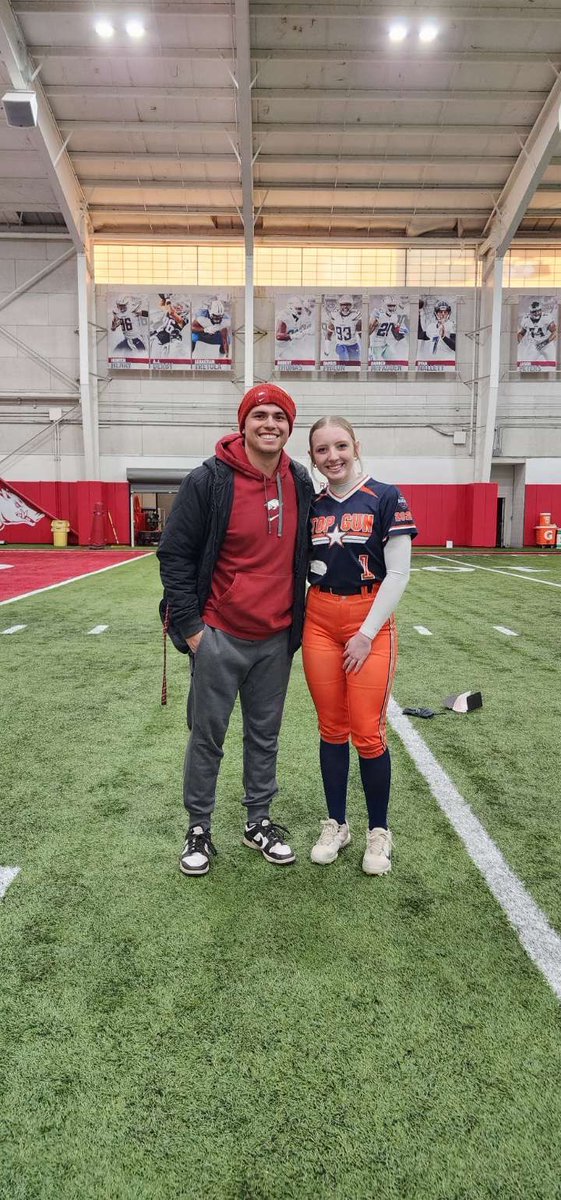 Had a great time this weekend working with these amazing coaches and girls, loved the camp and facility, can’t wait to go back!