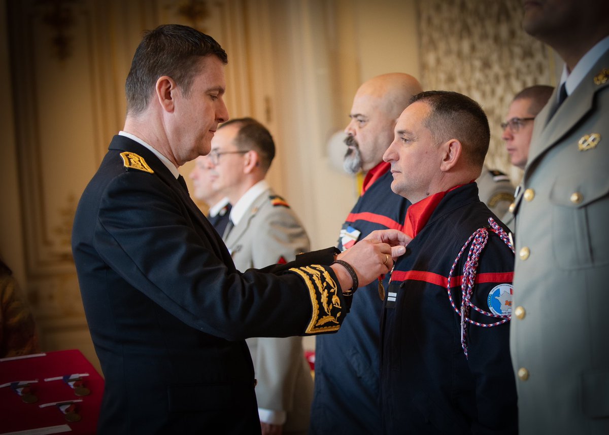 Macri David tweet media