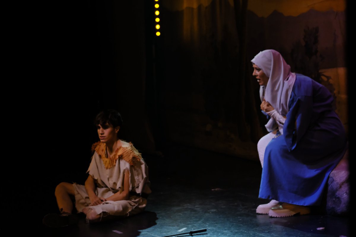 ⌛ Aquest diumenge fem l'última representació dels #PastoretsMataró i queden molt poques entrades lliures...

🎭 No perdis l'oportunitat de veure un espectacle únic

🎯 Ajuda'ns a omplir el teatre!

🎟 Últimes entrades 👇 
salacabanyes.cat

📸 <a href="/Enriclucena/">Enric Lucena</a>