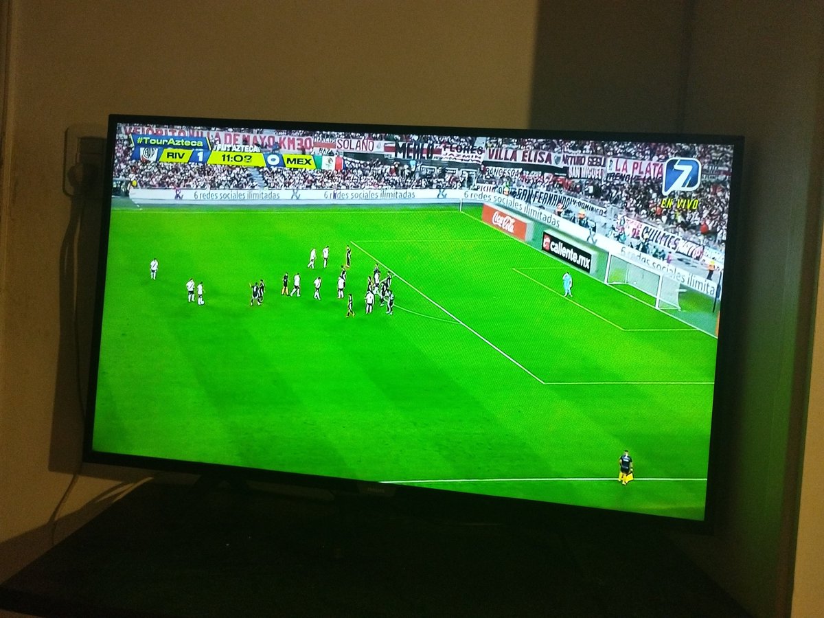 No anda Disney ? Azteca 7 en Magis Tv. La piratería es un acto de justicia
