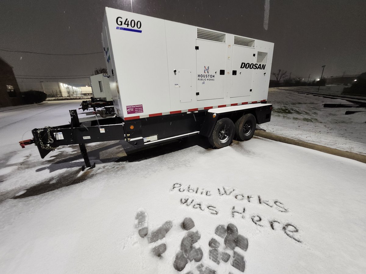 The #HouPublicWorks Wastewater Operations crews continue to work through the winter storm to keep systems running. They have generators on stand-by along with extra fuel to prevent service interruptions.