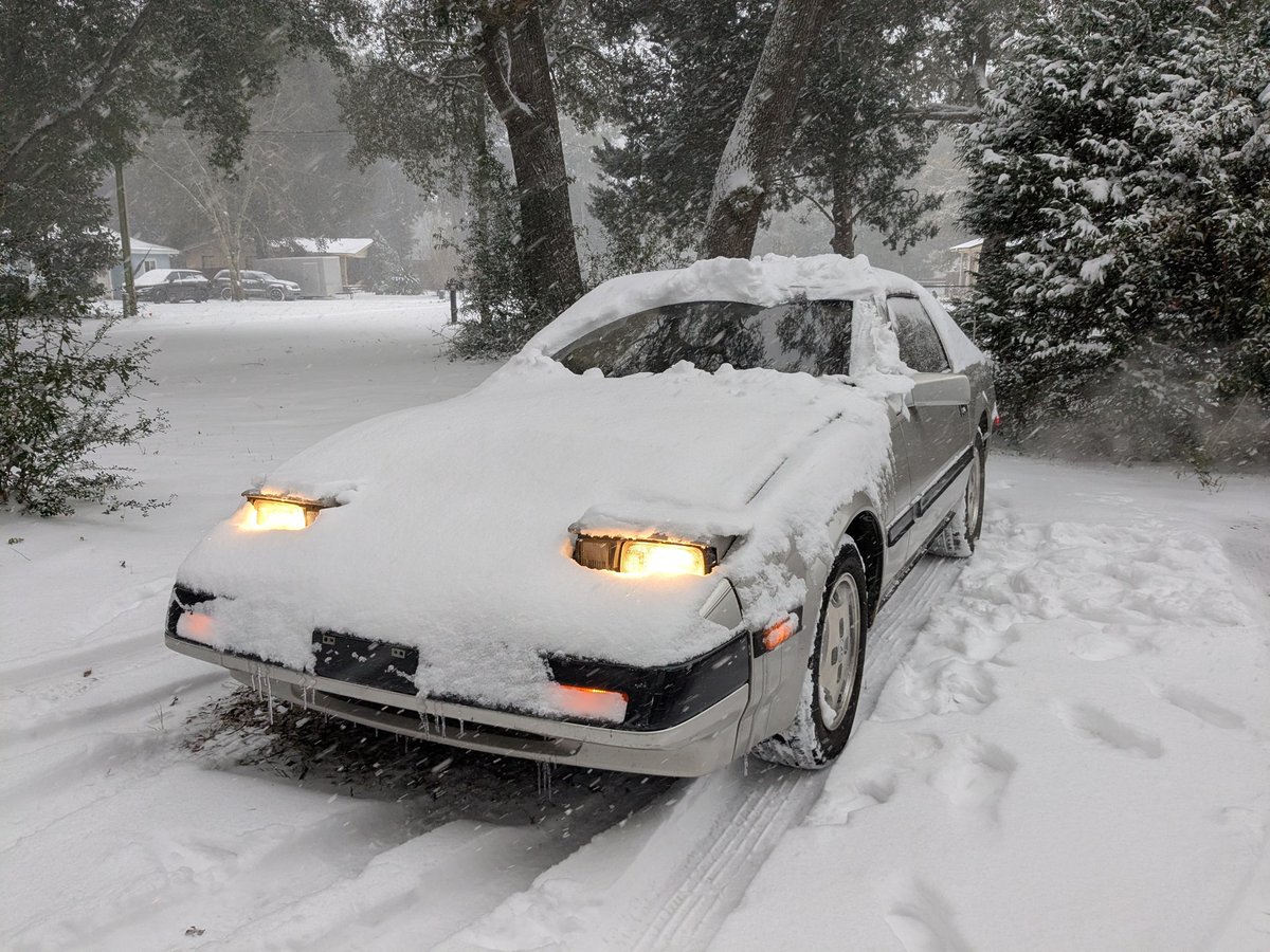 OMG IT'S SNOWING IN FLORIDA!!!