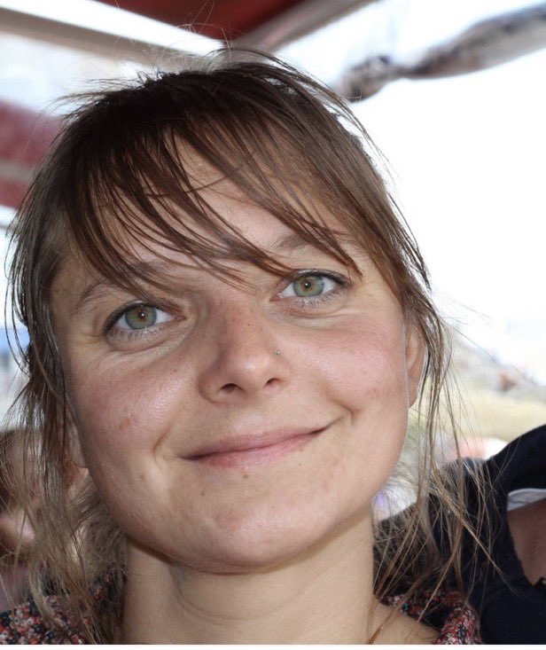 Partagez, s’il vous plaît.
Please share.

Cécile Kohler et Jacques Paris sont détenus illégalement en #Iran depuis 991 jours. 
991 jours derrière des barreaux sans raison, loin de leurs proches.

Cécile Kohler and Jacques Paris are unlawfully detained in #Iran for 991 days.
991