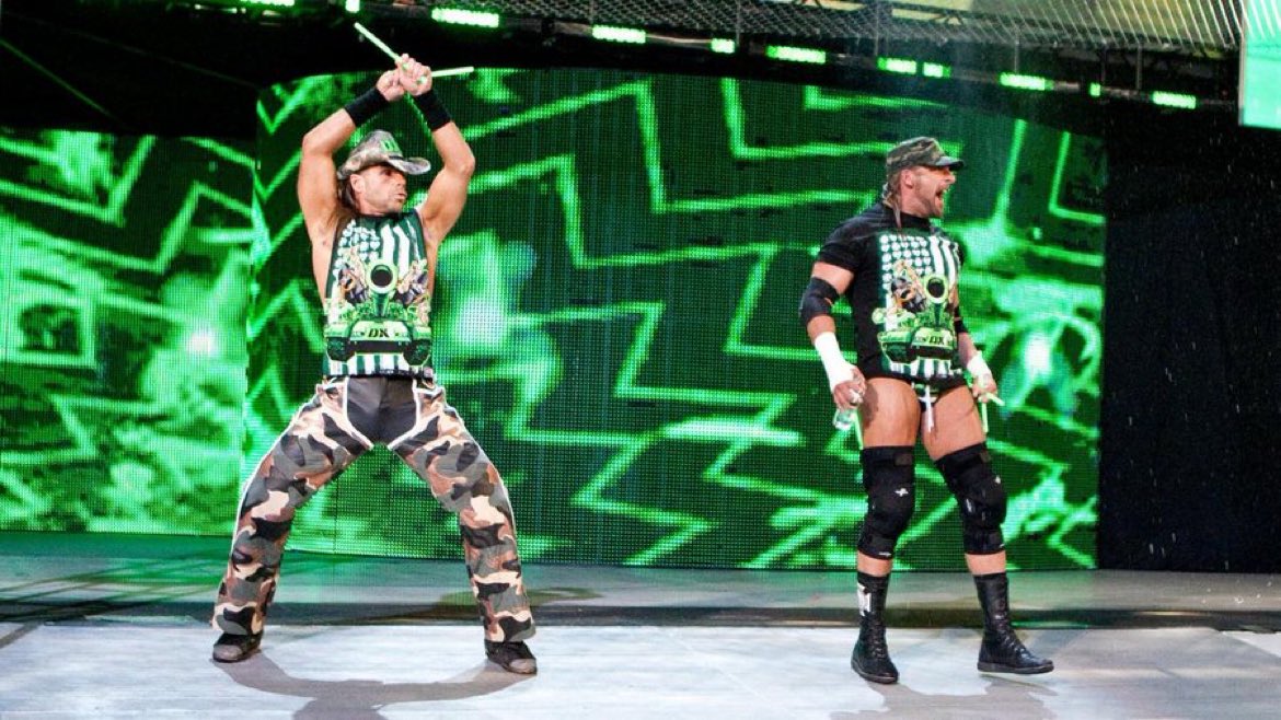 steviebreech's tweet image. DX on WWE RAW 1/22/18 #RAW25: youtu.be/rXi_r-G2qzw?a