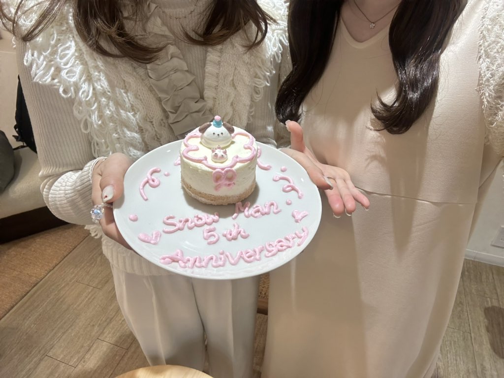 _02161129_'s tweet photo. ⠀ ⠀
5周年おめでとう、だいすきです🪽✨
⠀ ⠀ https://t.co/IqyOX2XJX8