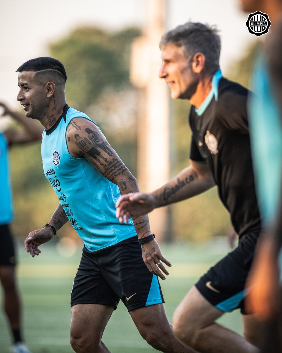 Club Olimpia tweet media