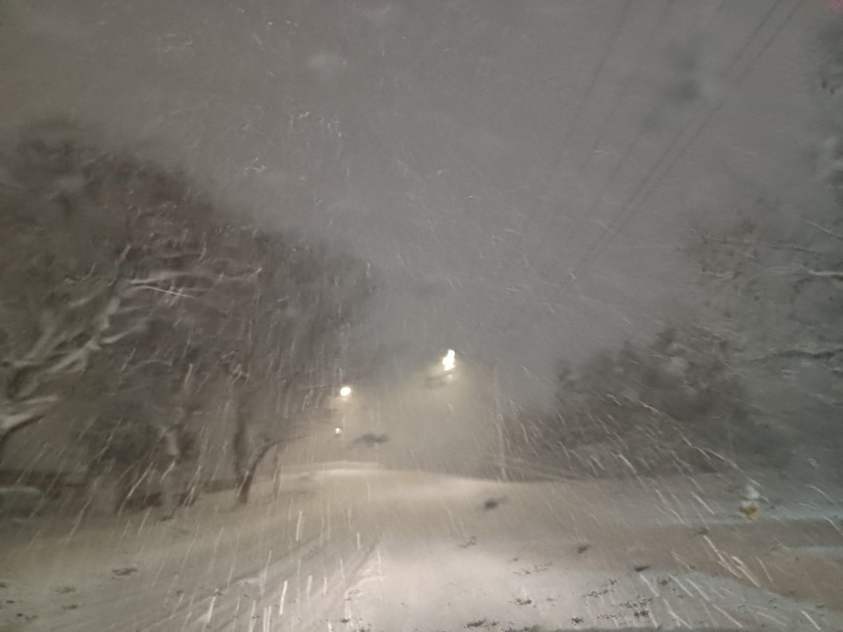 now_winning's tweet photo. Pleasant Evening Peeps...
Still Frign Frigidπ₯ΆSnowingπ¬βοΈin the 716!! Cheers π» #backinside
Enjoy your #Tuesdaynight https://t.co/6FeMg0xSj4