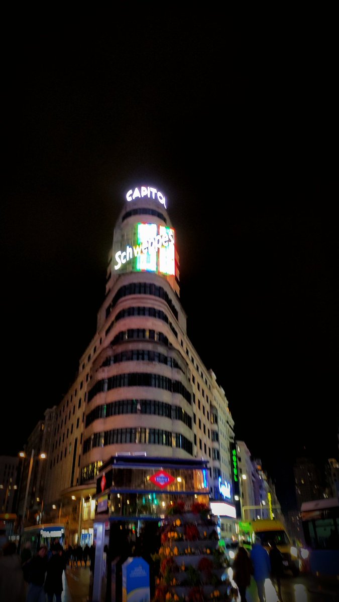 rosroc🍍 tweet media