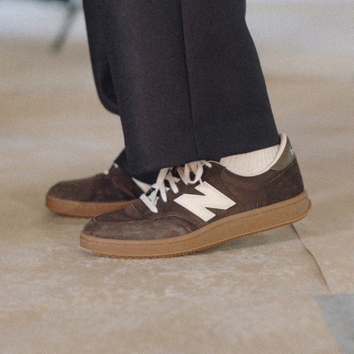 2025 FW】 AURALEE × New Balance T500 (オーラリー ニューバランス)が