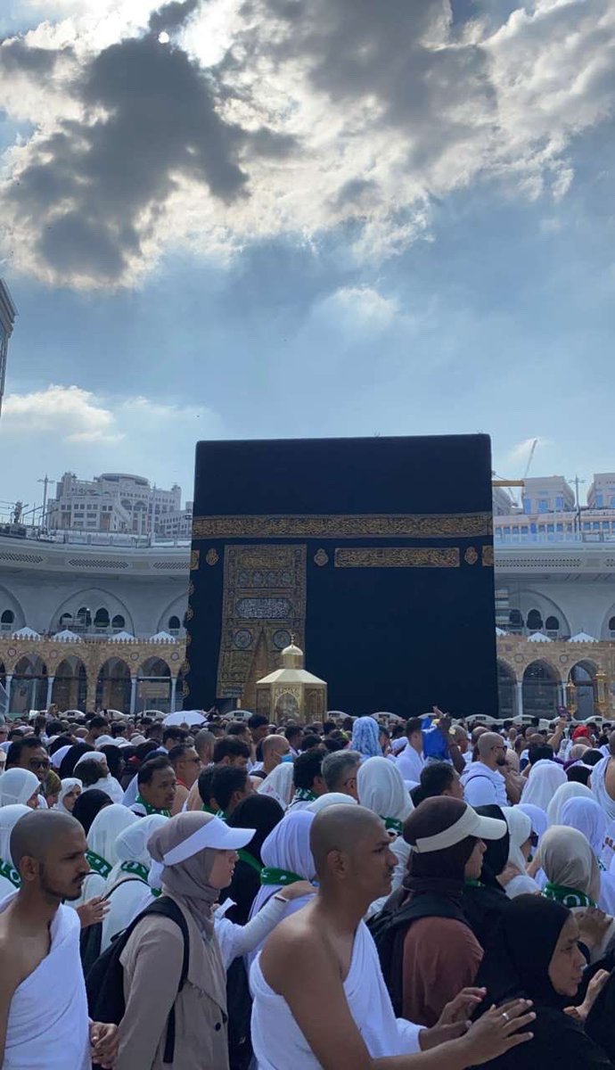 a7madalkhalil's tweet photo. اللهم لك الحمد أن وفقتنا و شرفتنا لزيارة بيتك الحرام و أتممت علينا نعمك و يسرت لنا عمرة رجبية تطهر قلوبنا ♥️.
19 رجب ،1446 هـ
 Sun,19,2025 https://t.co/3CwY5SaYvz