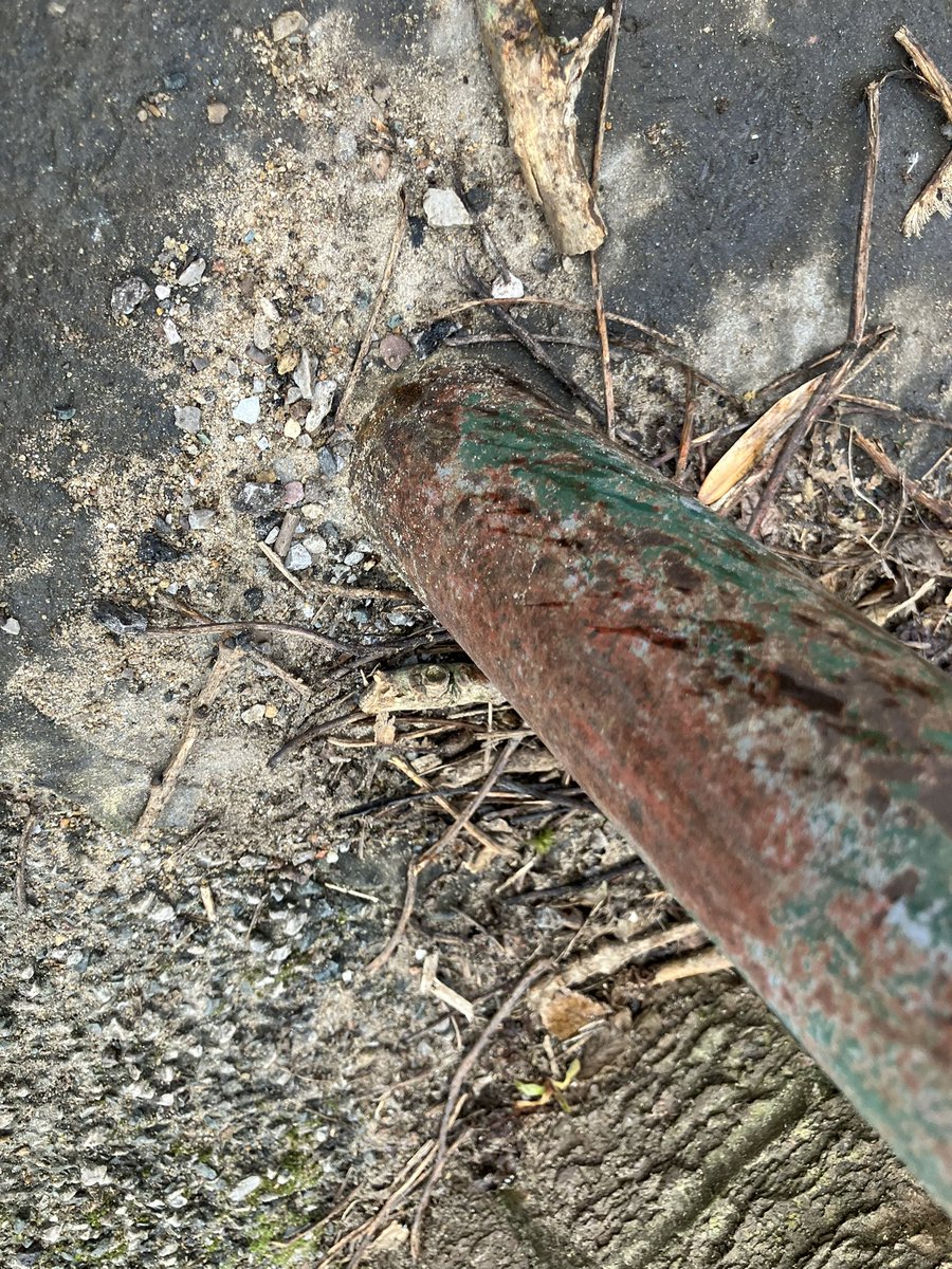 Our @MMY5 scientists have undertaken a survey of the school building - they have identified the materials used to construct the building, looked for signs of weathering and concluding if the properties of the materials made them fit for purpose #MMScience