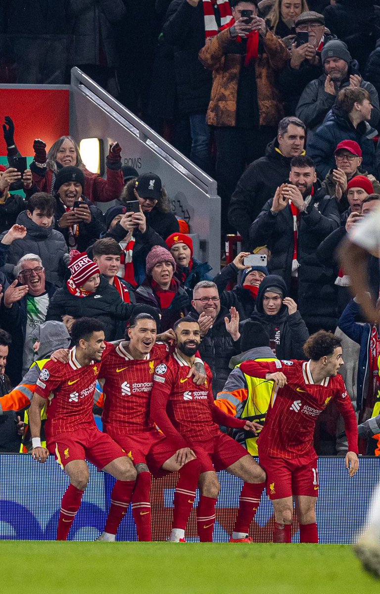 SamueILFC's tweet photo. The lads. ❤️ https://t.co/xleipovXqi