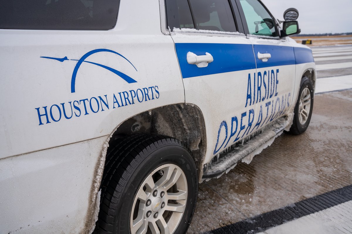 Bush Airport tweet media