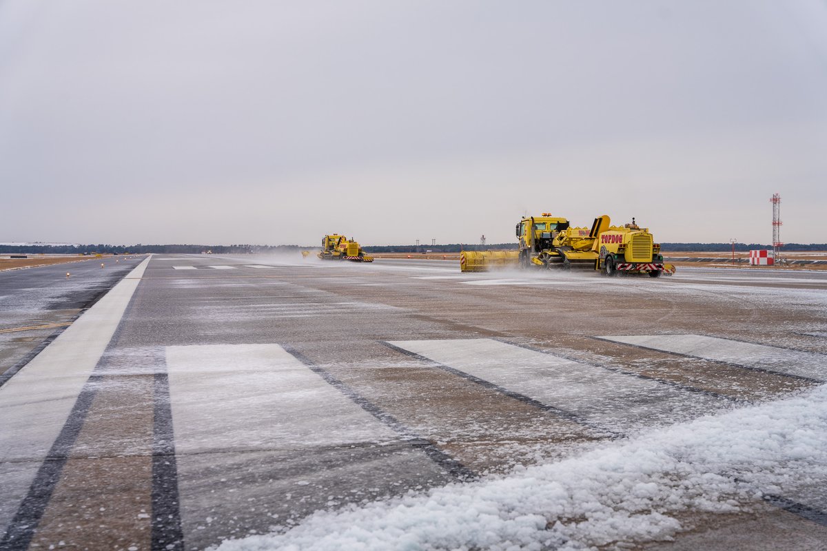 Bush Airport tweet media