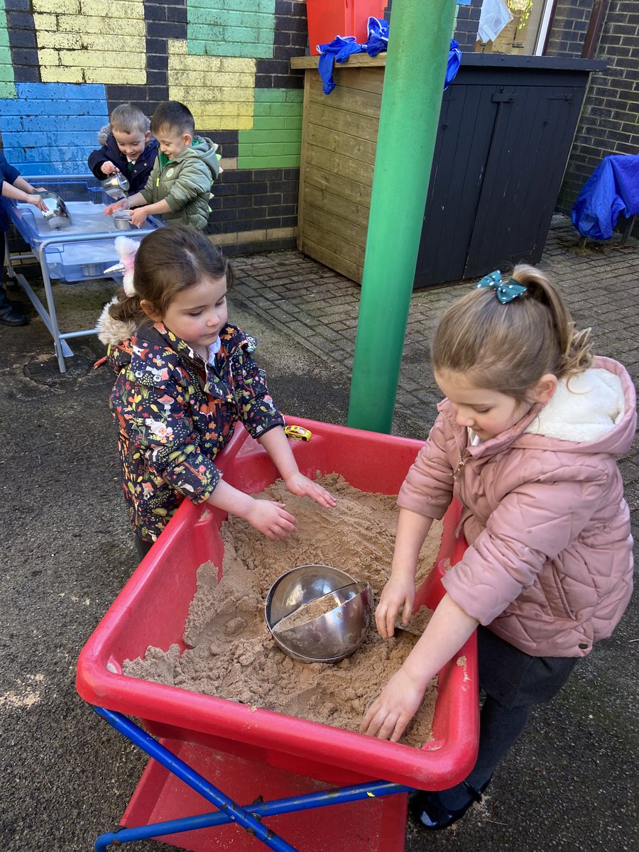 Enjoying our outdoor provision, especially our new water tray. Thank you <a href="/StMarysCiWPTA/">St Mary's PTA</a> for your kind donation. <a href="/StMarysCIW/">St Mary's Church in Wales Primary School, Brynmawr</a>