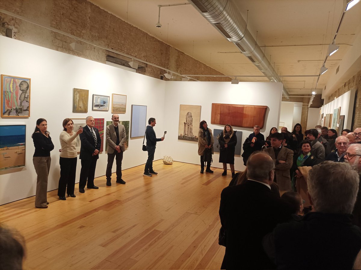 CICUS_'s tweet image. Inaugurada en #CICUS @unisevilla la exposición "Un silbido al viento. 40 años de @RafaelOrtizGal". Contiene más de un centenar de obras de artistas de diferentes generaciones ligados a la galería.