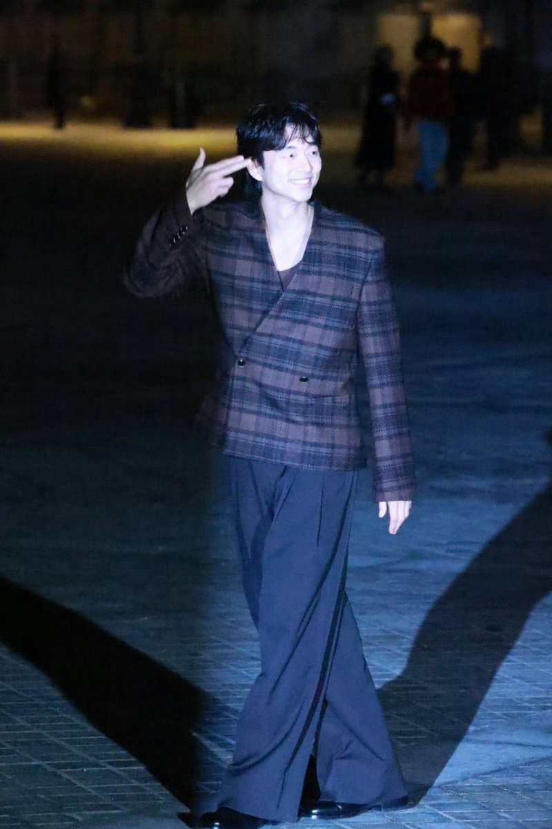 landy_0710's tweet photo. My superstar ！
 CR ：🧣weibo 
https://t.co/kbg6ONuqus https://t.co/MrQoMq2N4S
