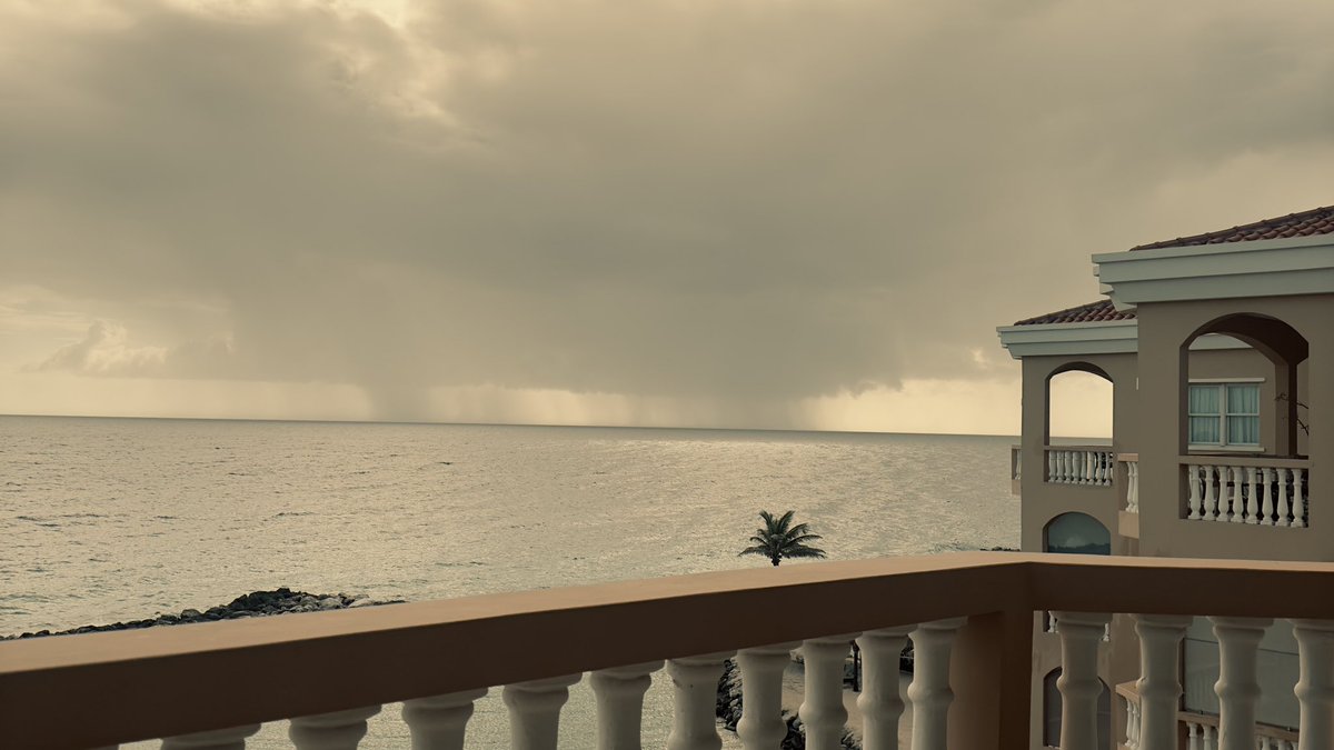 Afternoon smoke 
And a  little recharge time courtesy of <a href="/ChrisReimer/">Chris Reimer | Boosa Tech</a>.
Just made it under cover before the storm flew by