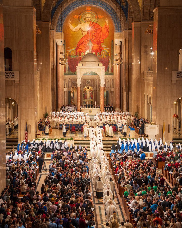 Sachinettiyil's tweet photo. The best place to hold the inaugural prayer service for the new president is the Basilica of the National Shrine of the Immaculate Conception in Washington, D.C. https://t.co/2OFzaAHwQZ