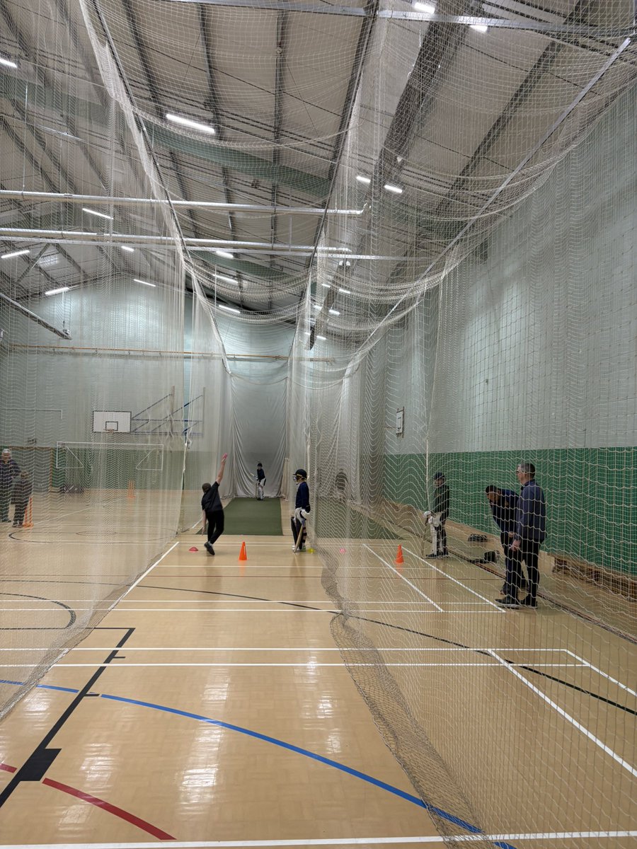 mshaw_coaching's tweet photo. Great first session back after Christmas for @Chirkyouthcc. Good turn out and some great cricket being played 🏏🏏 https://t.co/MctL4UzBgR