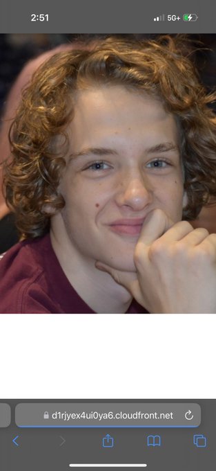3 pic. He died 2 days after my son’s birthday. Avyn was an angel ? ✨?? , Nathaniel was just a middle