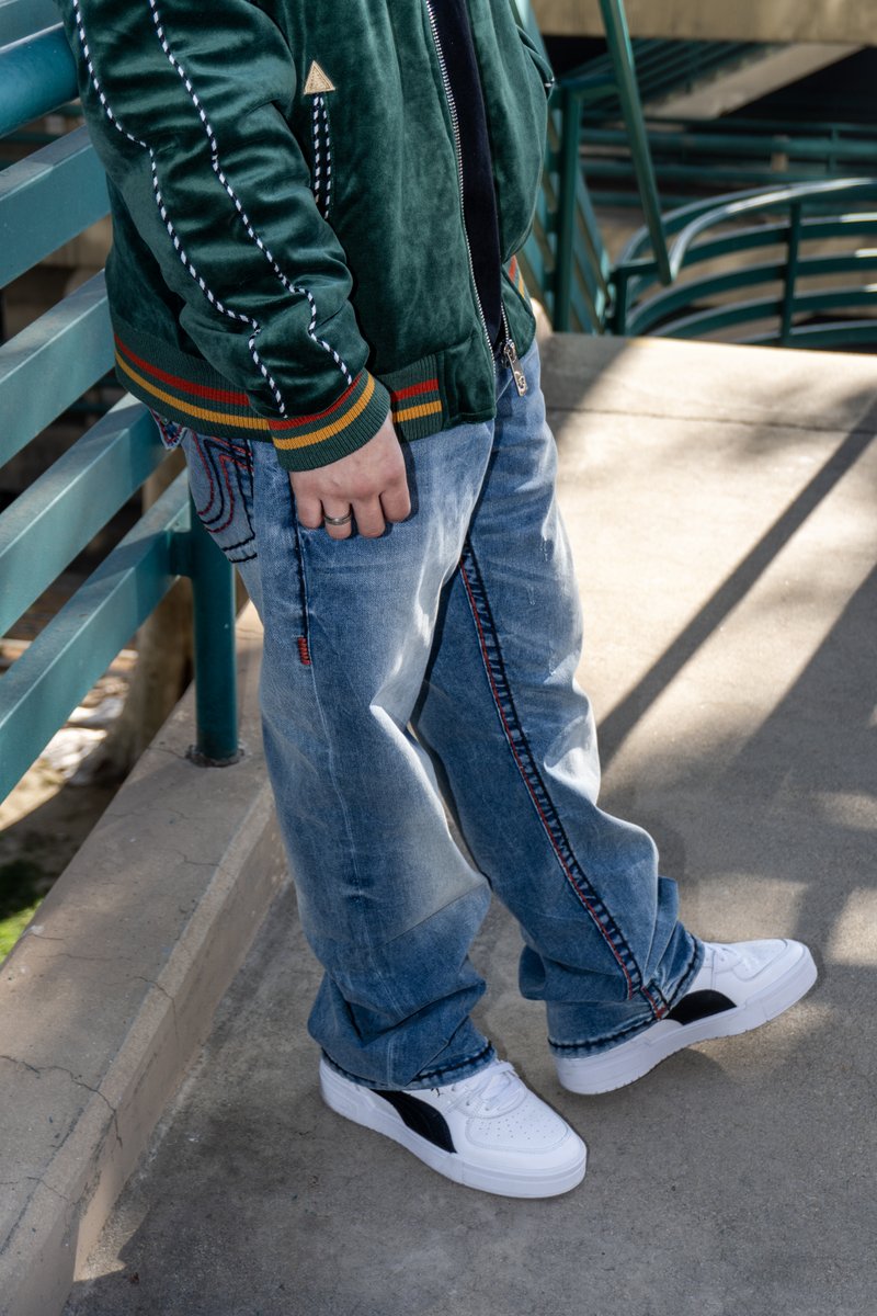 Shiekh's tweet image. Confidence starts with the perfect fit. True Religion for the win. 🔥🙌 
Shop now and make it yours today. 
[Link in bio]

#TrueReligion #TrueReligionDenim   #DenimFashion #PerfectFit #StreetStyle #DenimLovers #ShopNow