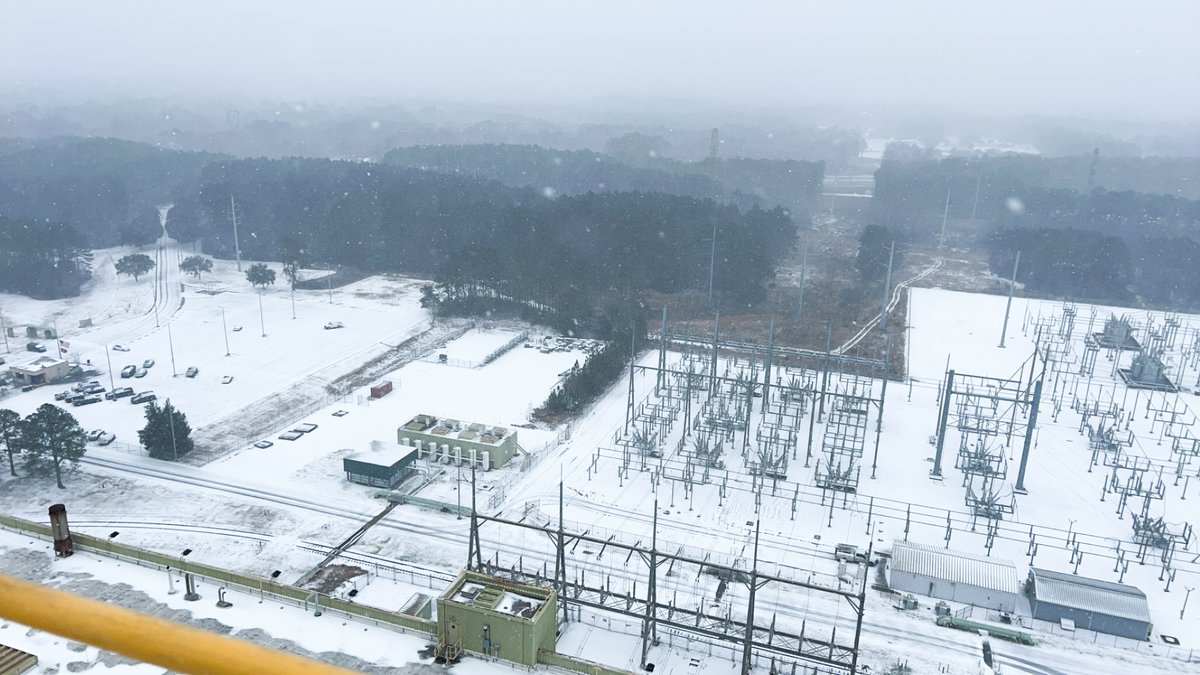 MS_Power's tweet photo. Whether it’s in Bay St. Louis or Hattiesburg, at Plant Daniel or another of our facilities, the Mississippi Power storm team remains ready to respond for our customers as snow continues to fall across South Mississippi. Stay safe and connected as we #WeatherTogether. https://t.co/Wj5cAgk2wG