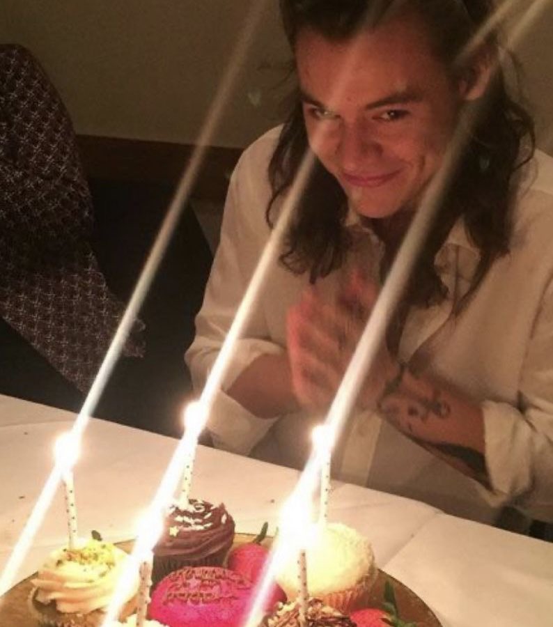 aleestyles91's tweet photo. this baby is turning 31 years in less than a month 😭 https://t.co/XL1bCdCgBQ