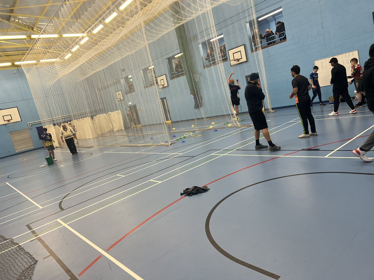 3rd Junior league training session of 2025

Guest coaches Richard Dearden (Pace Coach) and Luca Doyle (Spin Coach)