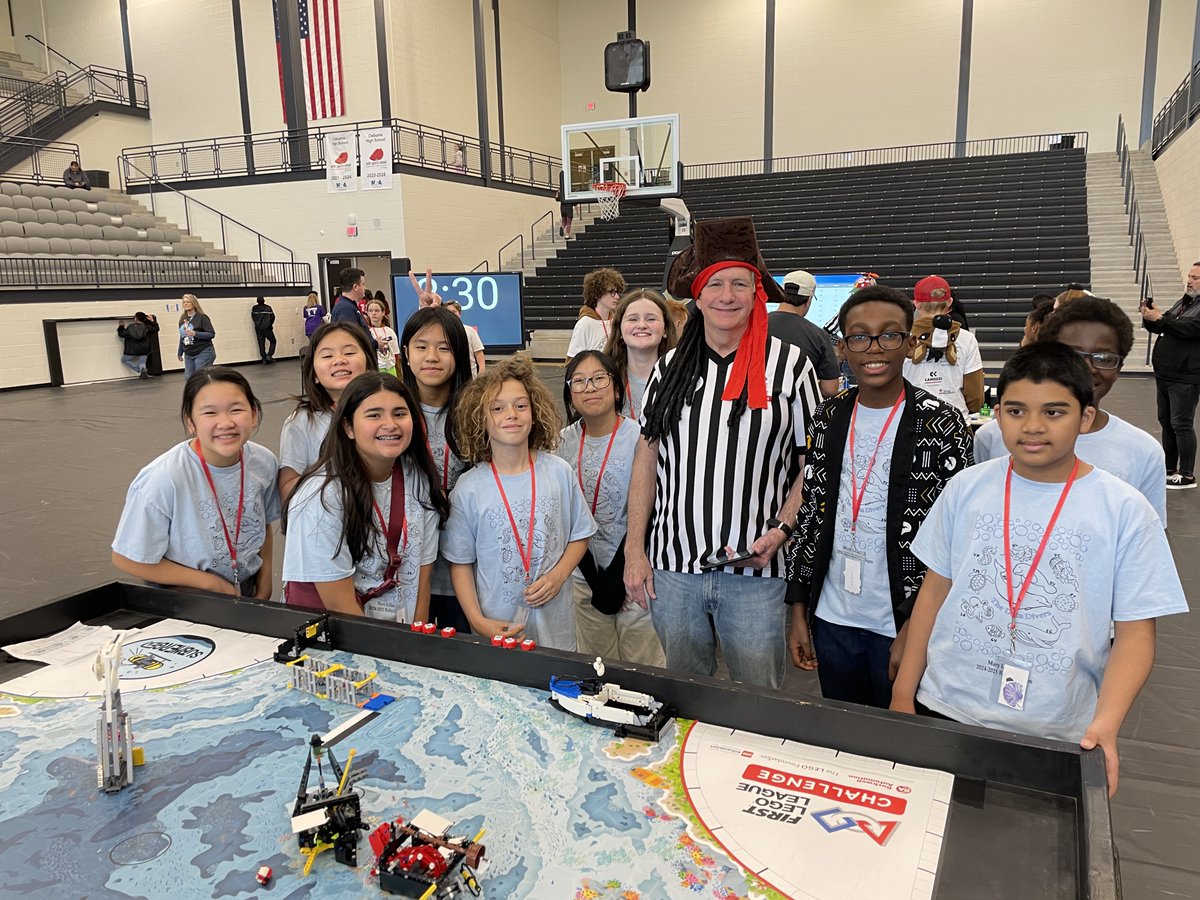 MISDDLTeam's tweet photo. 🎉 A big shoutout to the Data Divers robotics team and their coach Amanda Boudreaux from Lillard Intermediate for securing 2nd place at their @firstlegoleague qualifier! 🏆🤖 WELL DONE! 👏

Help us wish them luck as they head to Regionals on 2/15 at Adamson HS! 🚀 #FLL #SUBMERGED https://t.co/B10ozn6kvs
