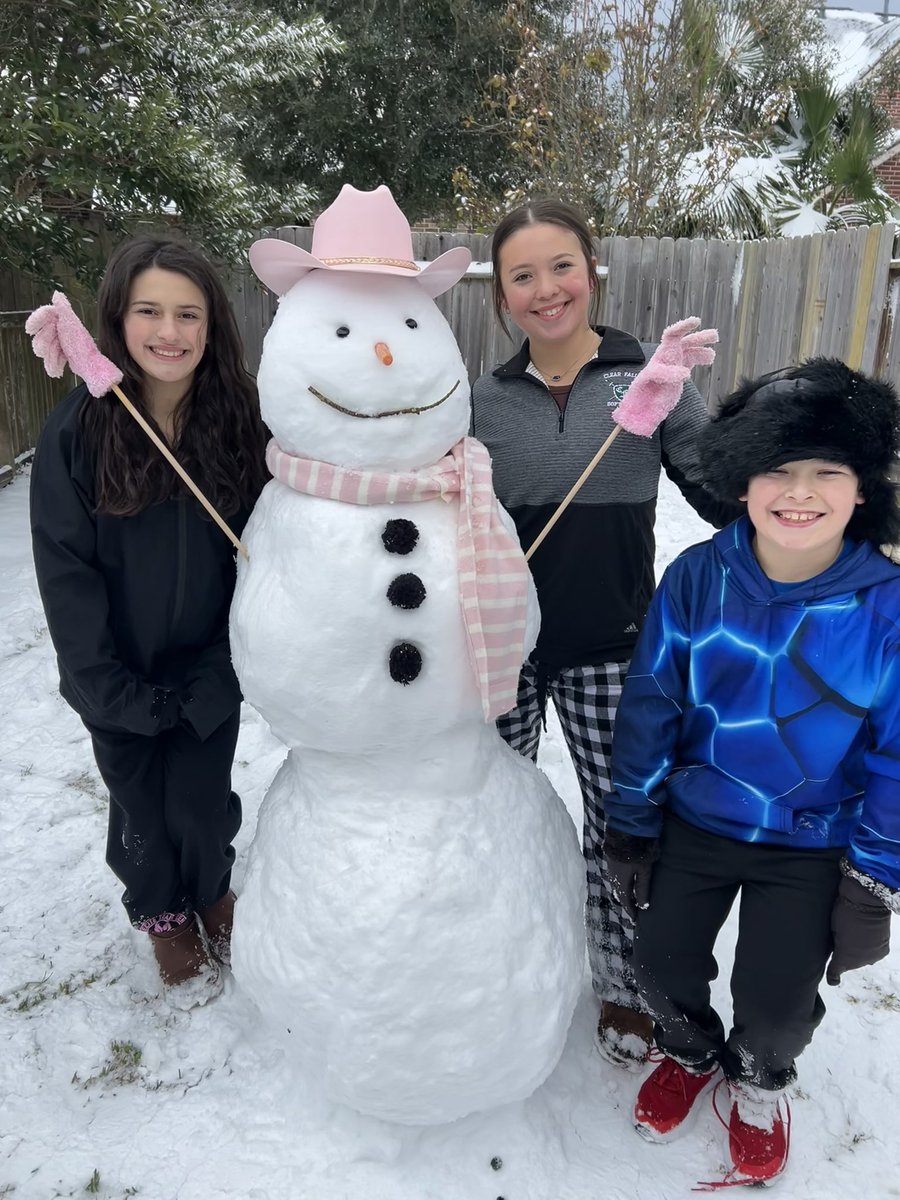 mschamberlain23's tweet photo. @KPRC2 Snow Day https://t.co/exFI6gfVxf