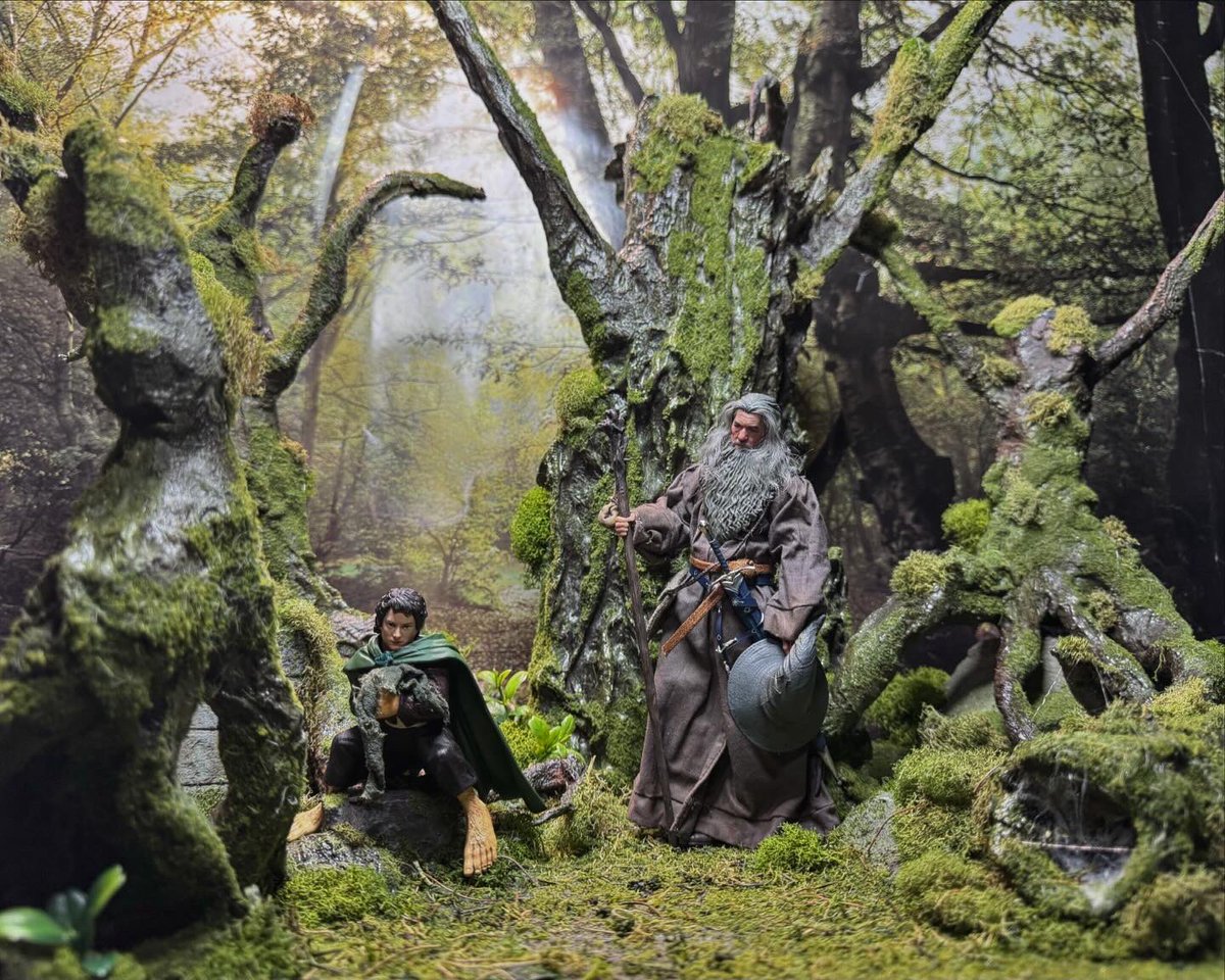 brandonrflores's tweet photo. HALCION WERKZ :1/12 LOTR PROJEKT: “What’s troubling you Frodo?” #LOTR #Hellcatstudio https://t.co/R7QSGkSjye
