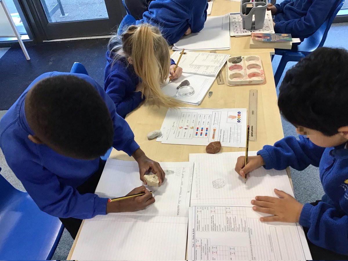 Year 3, have been experimenting with different rock types this week and their characteristics include how porous each are. Great work Swift class!