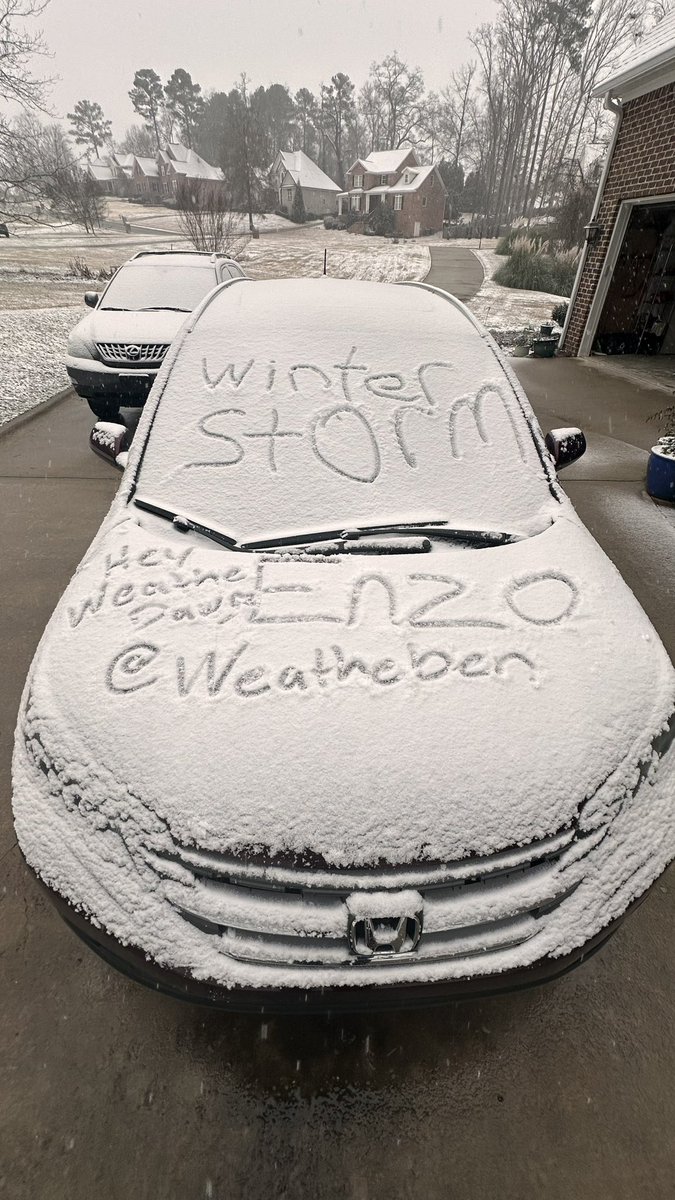 WeatherBen99's tweet photo. North Bibb County near Howard High School, shout out UGA weather Alumi @AlexPryWX @AnsleyParkerWX! https://t.co/fsR6DnMEZW