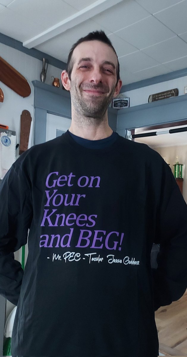 HalfwayAged's tweet photo. My new favorite shirt in my collection!! Plenty of options, I got long sleeved!
Thank you @MrPEC_Tacular for that House of Villains Season 2 moment!
#JessieGodderz #HouseOfVillains #GetOnYourKneesAndBeg #MrPECTacular https://t.co/AnXr0m97Ow