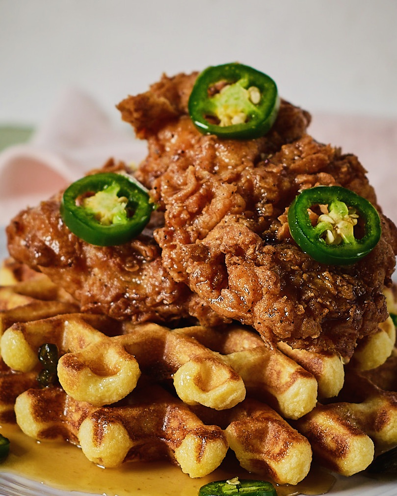 FrontyardBrew's tweet image. Weekend Belgian Liege Waffles @ Frontyard - Saturday and Sunday until they are gone.  Sweeten them up with whipped cream and seasonal fruit or spice them up with Hawt Honey Chicken.  We can&apos;t wait to see you.