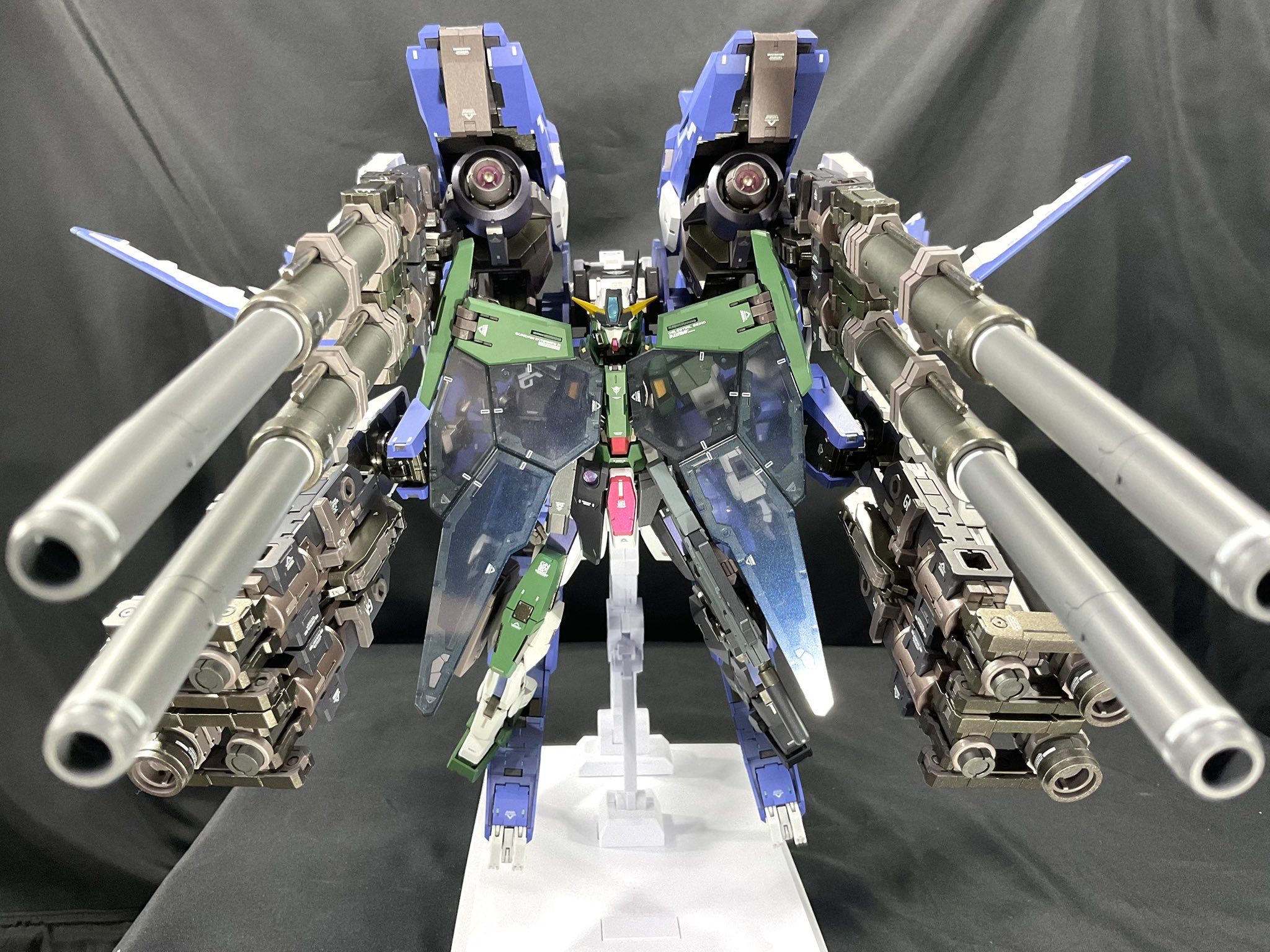 METAL BUILDガンダムデュナメスサーガ二個