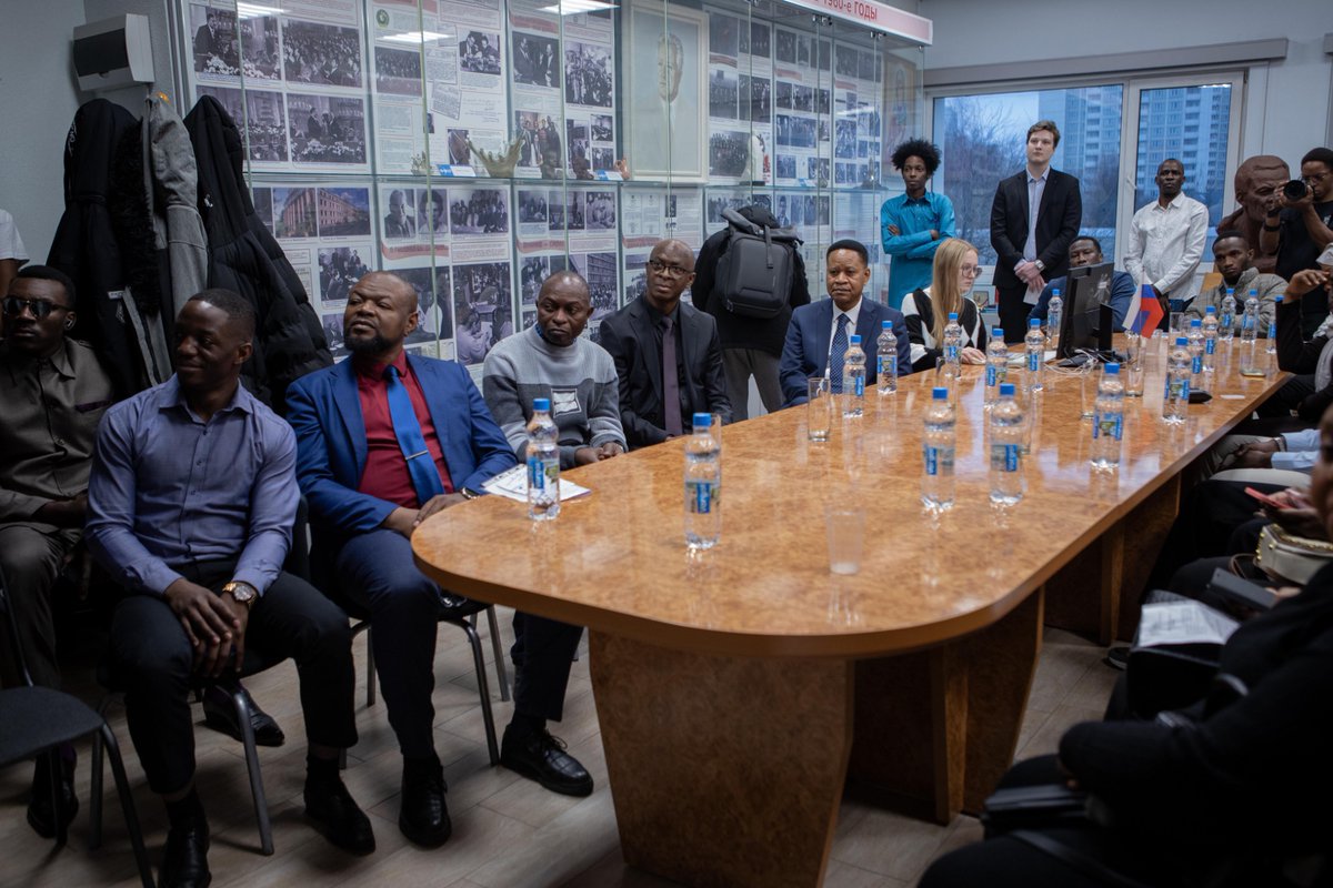 CeRdCongoRussie's tweet photo. "Sans dignité il n'y a pas de liberté, sans justice il n'y a pas de dignité et sans indépendance il n'y a pas d'hommes libres." Patrice E.Lumumba https://t.co/lsPOguNMP9