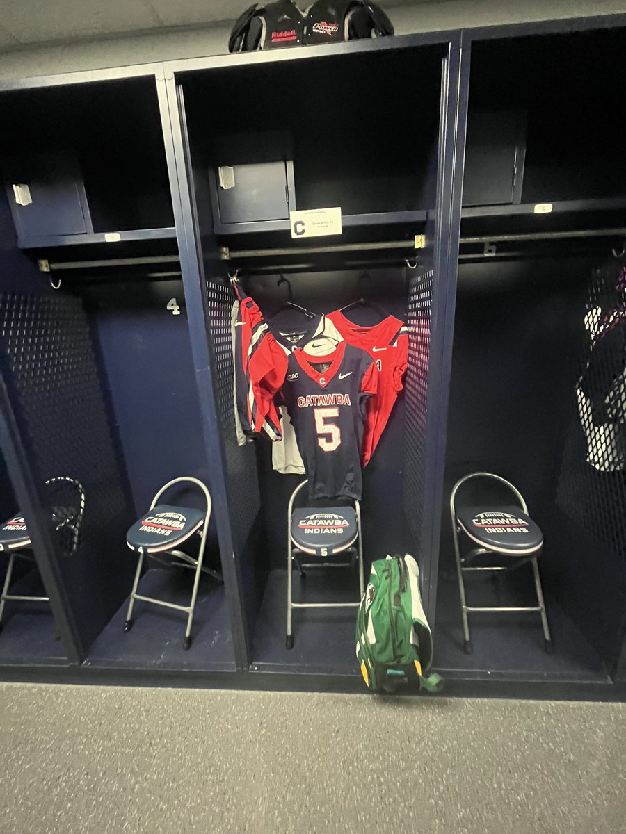Jason “Hollywood5” Willis jr ✝️ (@jasonwillisjr5) on Twitter photo Great visit at Catawba college what y’all think ?? Making a decision soon 🟥🔵<a href="/CatawbaFootball/">Catawba Football</a> <a href="/CoachBThomson/">Braden Thomson</a> #notcommited #recruitthehill Great visit at Catawba college what y’all think ?? Making a decision soon 🟥🔵<a href="/CatawbaFootball/">Catawba Football</a> <a href="/CoachBThomson/">Braden Thomson</a> #notcommited #recruitthehill