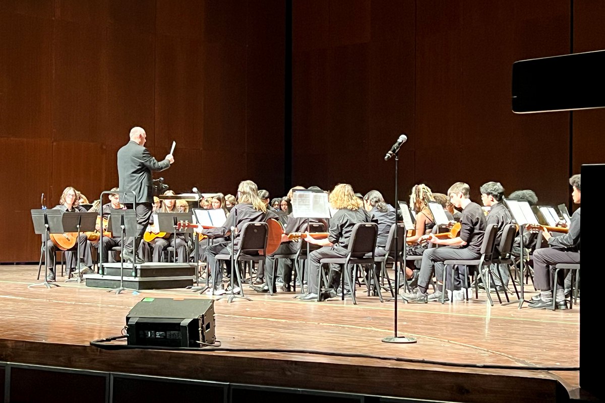 nnschools's tweet image. More than 600 talented NNPS students took center stage at this year&apos;s All City Music Festival, held at the Ferguson Center for the Arts at CNU. We are #NNPSProud of their hard work and amazing performances! 👏 🎶

👉 Learn more: bit.ly/40FUg3U @NNPSArts