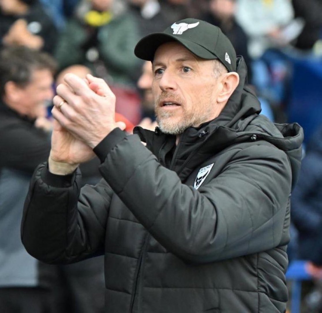 NTT20Pod's tweet photo. 3-2 v Cardiff ✅
2-0 v Plymouth ✅
1-0 v Millwall ✅
1-1 v Preston 🤝 
1-1 v Plymouth 🤝 
1-0 v Blackburn ✅ 
3-2 v Luton ✅ 

It’s a Gary Rowett world. We’re all just living in it. 🌍 

#OUFC #EFL https://t.co/xSqQan5Cd1